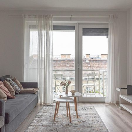 Dob36 Apartment With Free Private Parking And Balcony Budapest Eksteriør bilde
