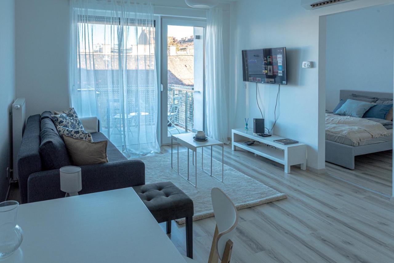 Dob36 Apartment With Free Private Parking And Balcony Budapest Eksteriør bilde