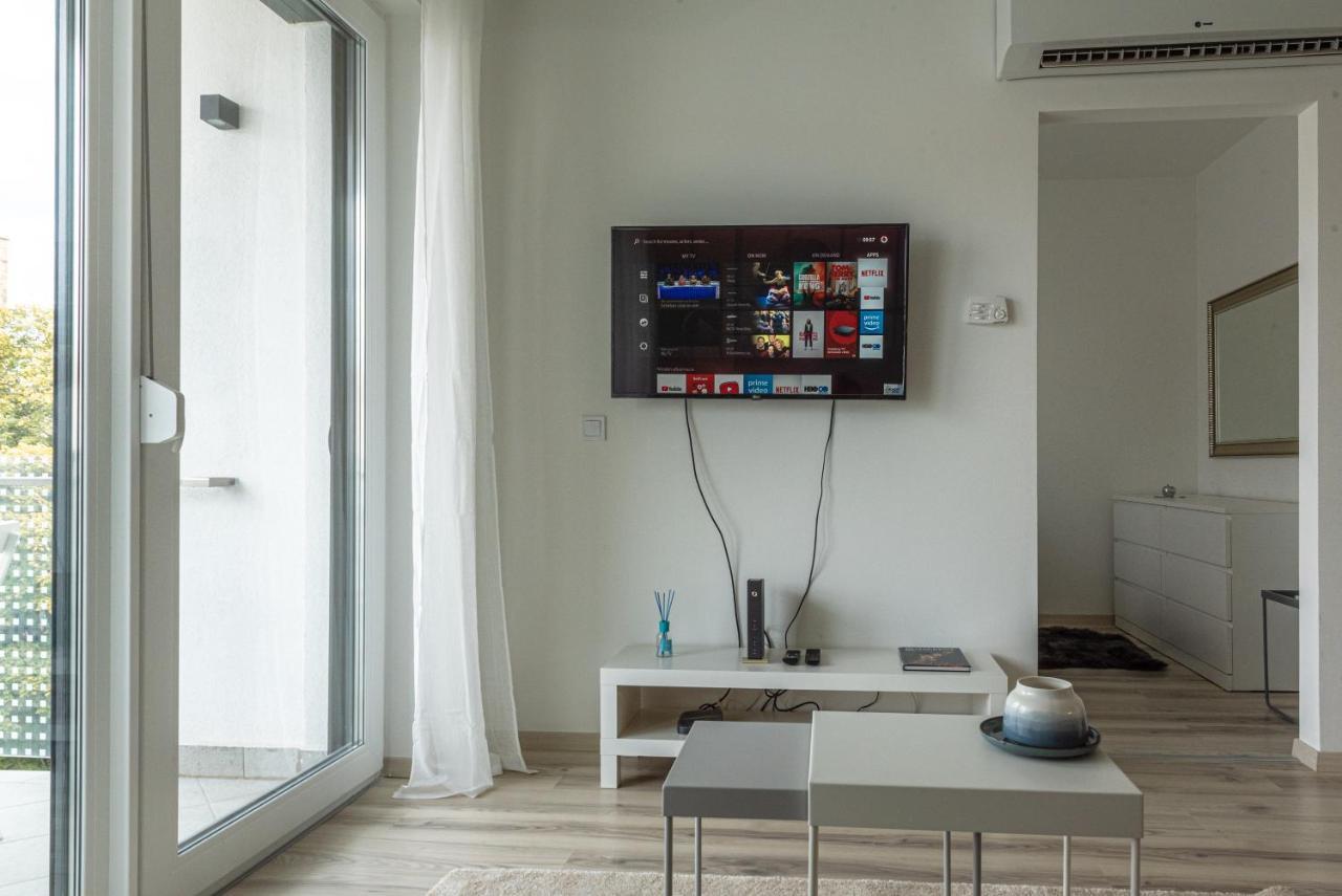 Dob36 Apartment With Free Private Parking And Balcony Budapest Eksteriør bilde